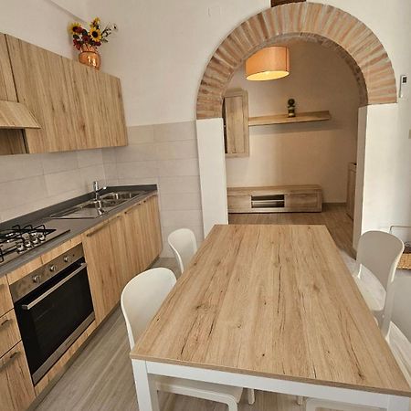 Appartamento Via Roma Castelnuovo D'elsa المظهر الخارجي الصورة